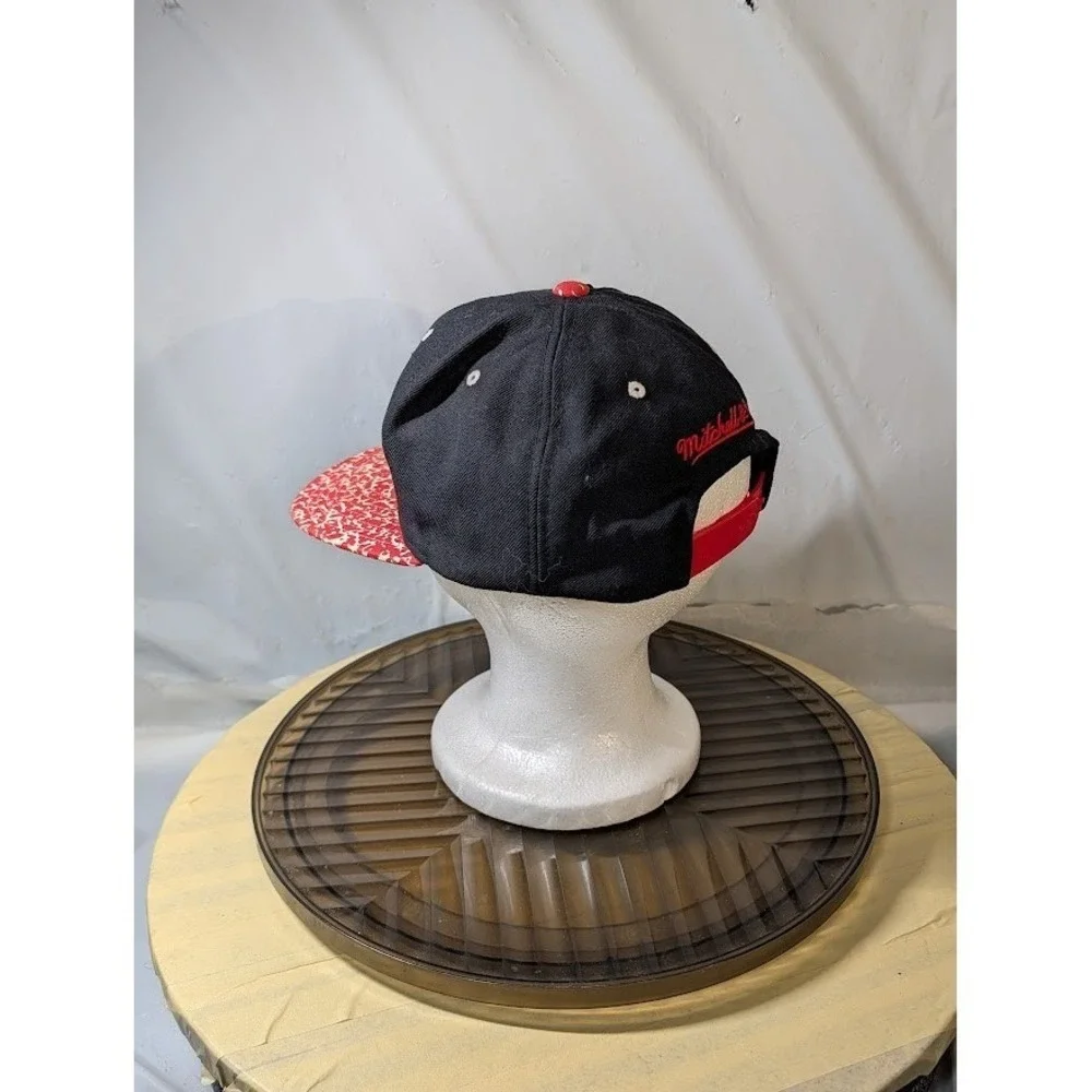Chicago Bulls Snapback‎ Hat Black Red Elephant Print Brim NBA Basketball Cap